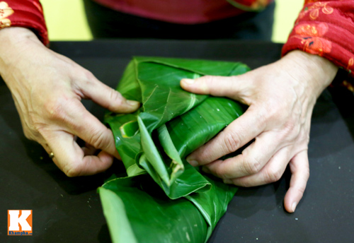 Cách gói bánh chưng không cần khuôn - 15