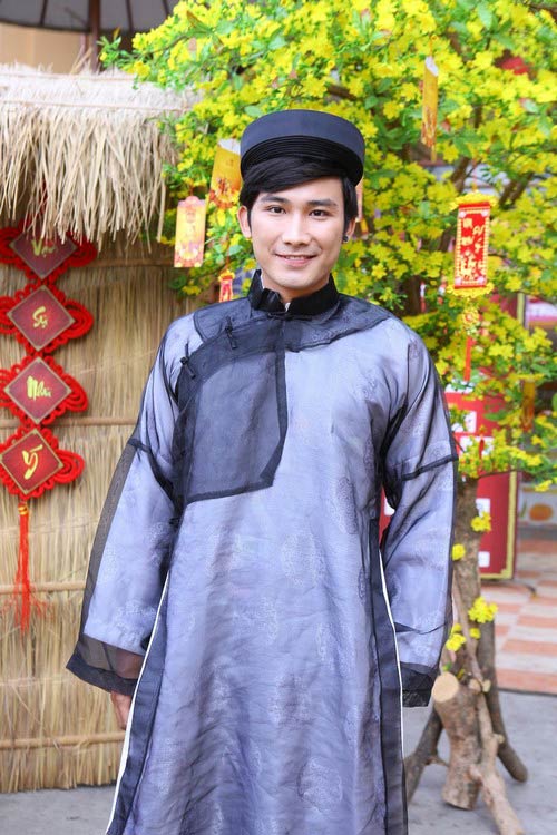 Sao Việt rủ nhau diện áo dài du Xuân - 6