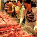 Mua sắm - Giá cả - Heo, bò Việt đắt nhất thế giới