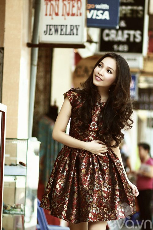 Hiền Thục tươi tắn với gấm lụa - 2