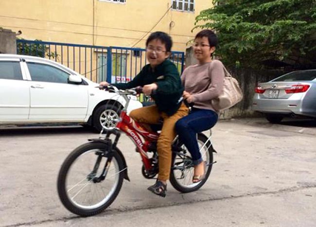 Trên trang facebook cá nhân của Thảo Vân cũng tràn ngập những hình ảnh đầy hạnh phúc trong cuộc sống của hai mẹ con.

