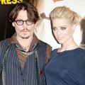 Làng sao - Johnny Depp đính hôn với bạn gái lưỡng tính