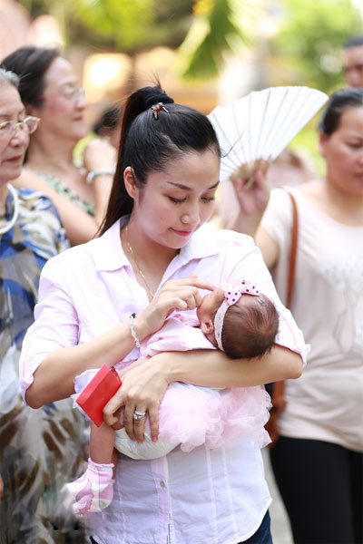 Ốc Thanh Vân bức xúc vì hai chữ quot;lương yquot; - 1