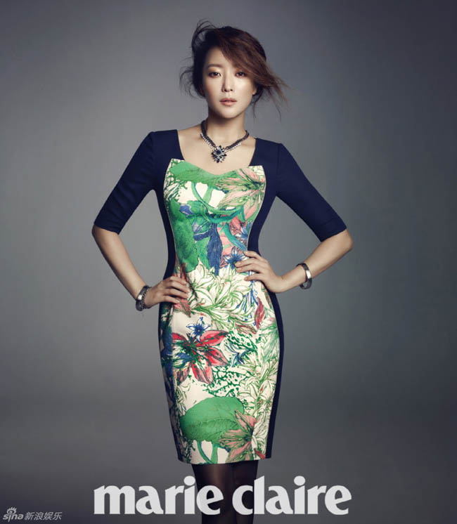  Xấp xỉ tuổi 40 nhưng Kim Hee Sun vẫn đẹp rạng rỡ
