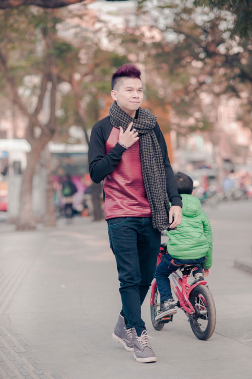 Hoàng Tôn The Voice tung album bắt kịp bạn bè - 2