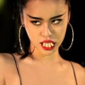 Xem & Đọc - Vũ Hạnh Nguyên hóa Thị Nở răng vẩu