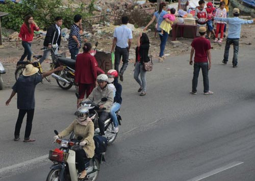 Ngày Tết ở TP HCM: Choáng váng với giá giữ xe - 3