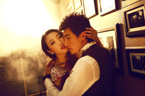 Vừa bỏ vợ thì người tình phụ bạc - 1