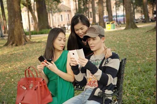 Nathan Lee hẹn hò Thu Minh, Mỹ Lệ đầu năm - 3