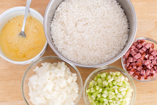 Cơm rang xúc xích ăn là thích! - 1