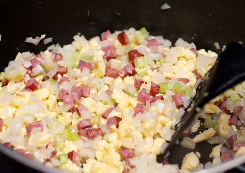 Cơm rang xúc xích ăn là thích! - 4