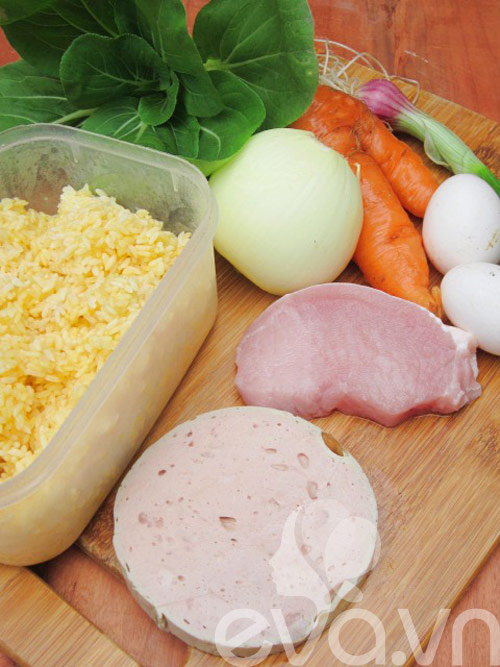 Cơm rang thập cẩm ngon như ngoài hàng - 1