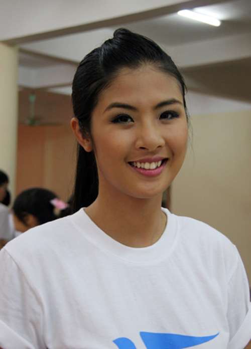 HH Ngọc Hân khác thế nào sau làm răng? - 1