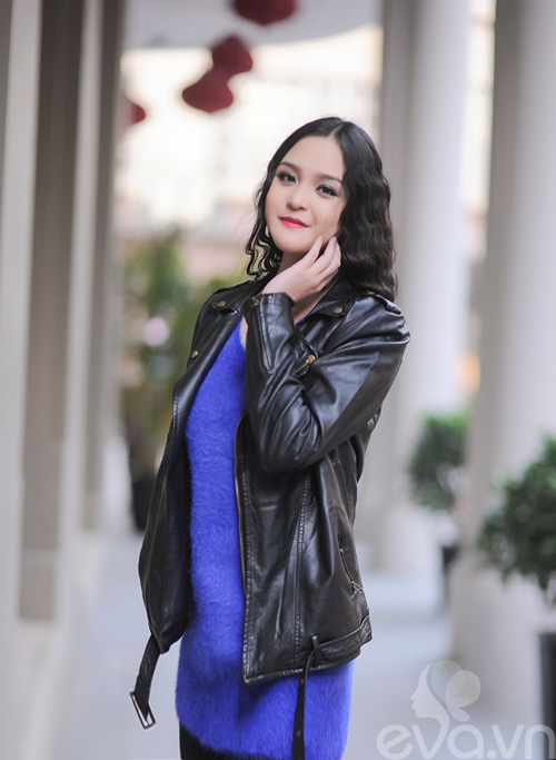 Xuống phố ngày lạnh, HH Việt chuộng áo da - 5