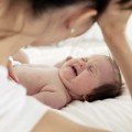 Làm mẹ - Mẹ 'ác' mới để con khóc đêm?!