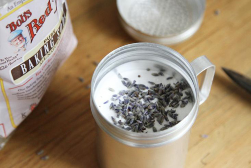 Mẹo khử mùi tủ lạnh hay chị em cần biết - 5