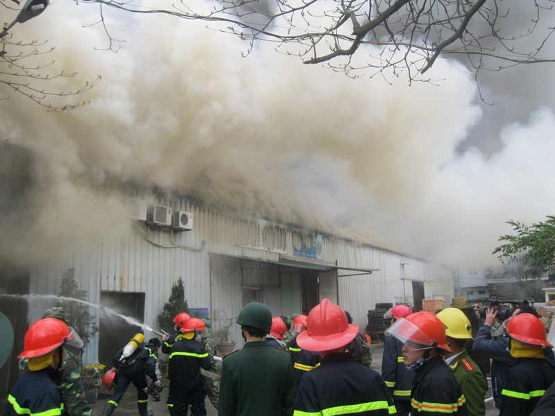 Cháy ở làng lụa Vạn Phúc: Hé lộ nguyên nhân - 1