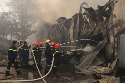 Cháy ở làng lụa Vạn Phúc: Hé lộ nguyên nhân - 2