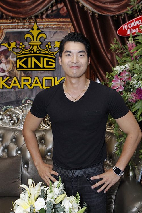 Quỳnh Thư rạng rỡ bên bạn trai quot;chịu chiquot; - 10