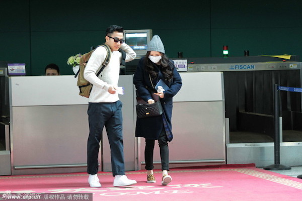 Lưu Khải Uy cẩn thận chăm vợ bầu Dương Mịch - 5