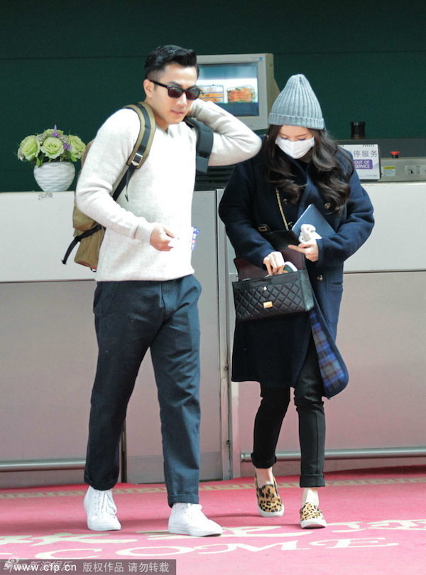 Lưu Khải Uy cẩn thận chăm vợ bầu Dương Mịch - 6