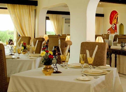 Bên trong khách sạn hoang dã nhất thế giới - 4