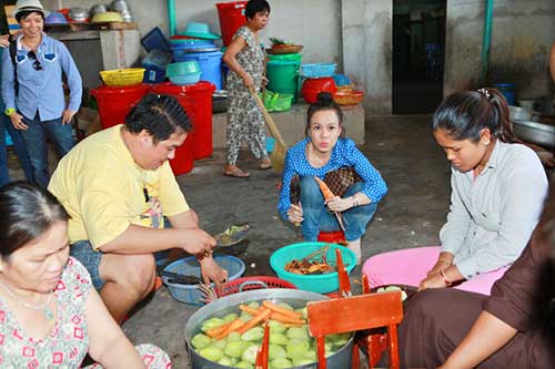 Hoàng Mập khoe vợ hiền lành, giản dị - 9