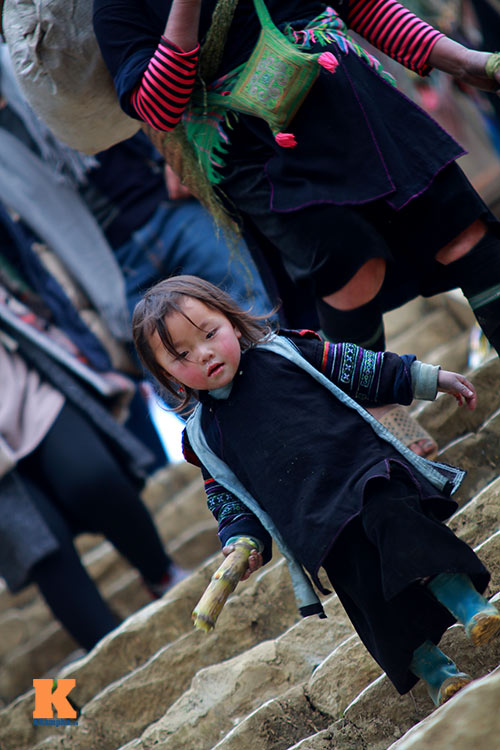 Nét hồn nhiên của trẻ vùng cao trong giá rét - 16