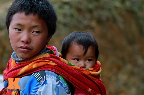 Nét hồn nhiên của trẻ vùng cao trong giá rét - 11