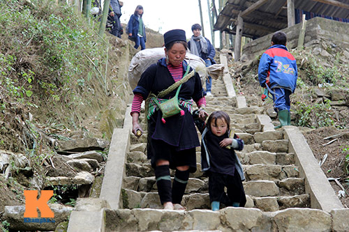 Nét hồn nhiên của trẻ vùng cao trong giá rét - 15