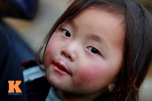 Nét hồn nhiên của trẻ vùng cao trong giá rét - 8