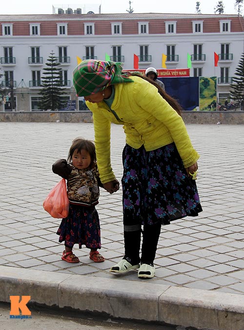 Nét hồn nhiên của trẻ vùng cao trong giá rét - 7