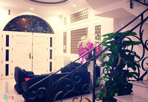 Nội thất xa hoa trong biệt thự của Đăng Khôi - 4