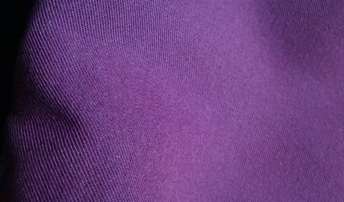 Dạo chợ Hôm: Muôn vải đẹp may váy midi - 3