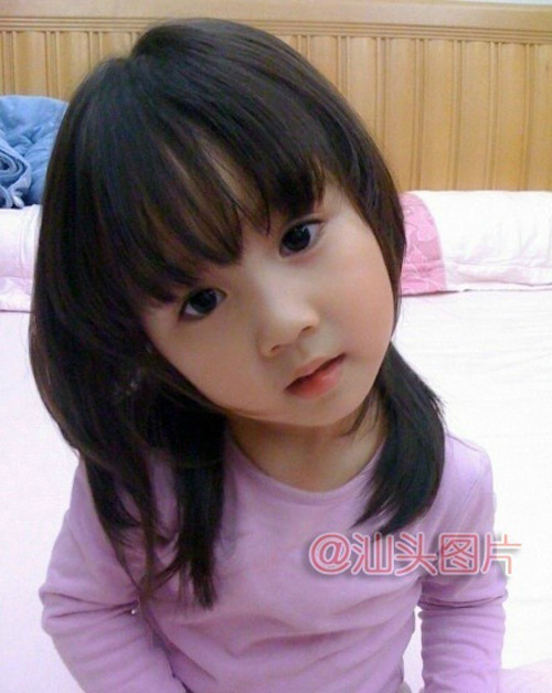 Ngắm sao nhí có quot;đôi mắt naiquot; đẹp nhất Cbiz - 4