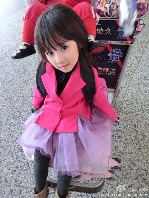 Ngắm sao nhí có quot;đôi mắt naiquot; đẹp nhất Cbiz - 6