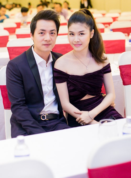 Vợ Đăng Khôi sexy đi sự kiện cùng chồng - 4