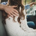 Eva tám - Đồng nghiệp cầu cứu, muốn xin con của tôi