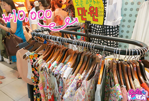 quot;Phố rẻquot; ở ga tàu điện ngầm Gangnam - 4