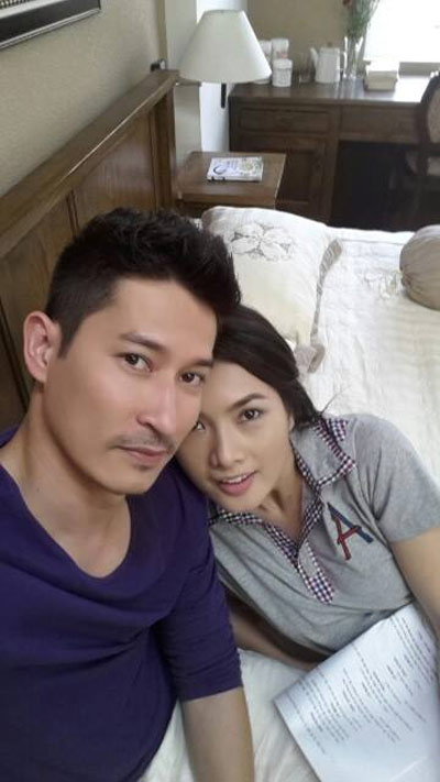 Jennifer Phạm rạng rỡ giữa vườn hoa - 7