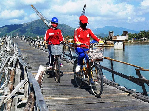 Cầu tử thần #039;treo#039; tính mạng người dân khắp nơi - 2