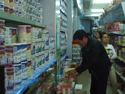 Thanh tra 5 doanh nghiệp nghi vấn #039;làm loạn#039; giá sữa - 1