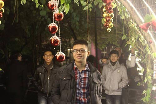 Mày râu #039;hiến kế#039; tặng quà 8-3 - 2