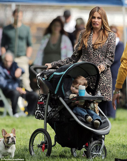 Eva quot;soiquot; 5/3: Keira Knightley khoe eo con kiến - 11