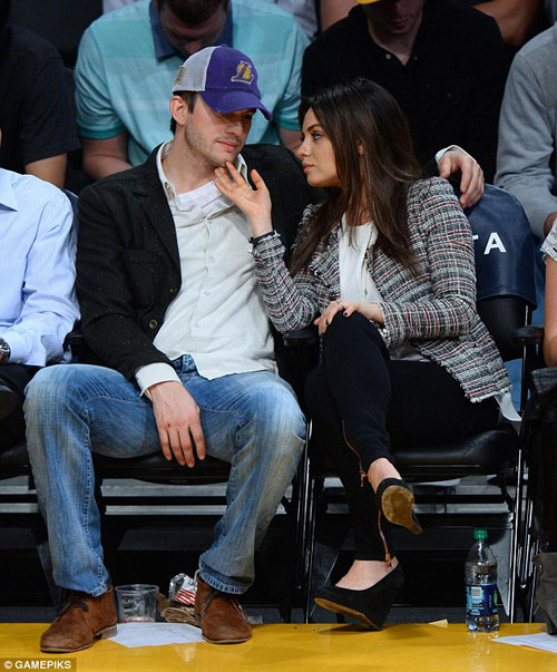 Eva quot;soiquot; 5/3: Keira Knightley khoe eo con kiến - 6