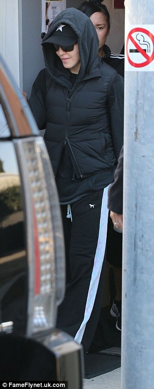 Eva quot;soiquot; 5/3: Keira Knightley khoe eo con kiến - 9