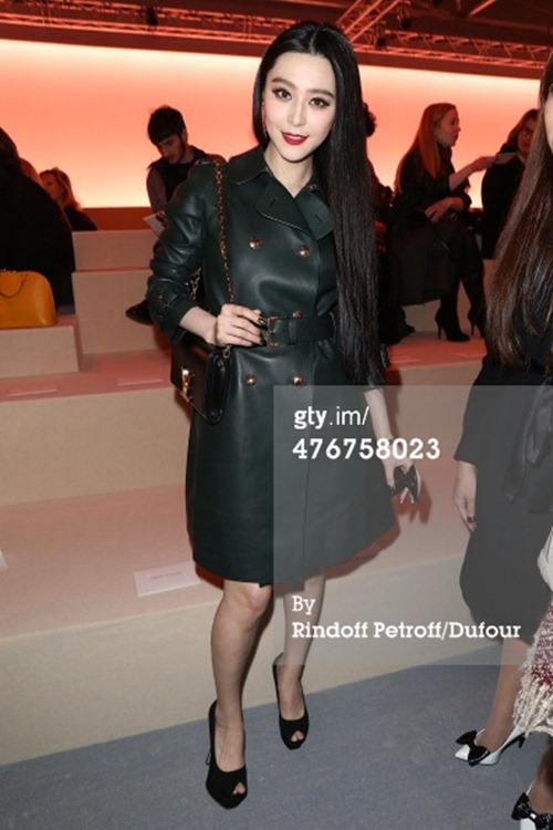 Phạm Băng Băng đẳng cấp đi xem show LV - 9