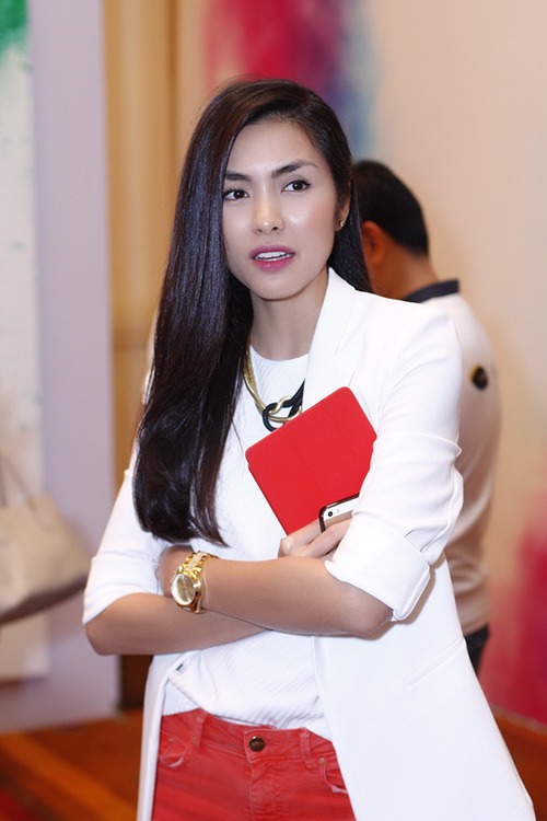 Bên chồng, Tăng Thanh Hà đẹp mọi góc nhìn - 2