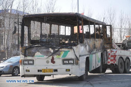 TQ: Xe buýt bốc cháy, 10 người thiệt mạng - 4