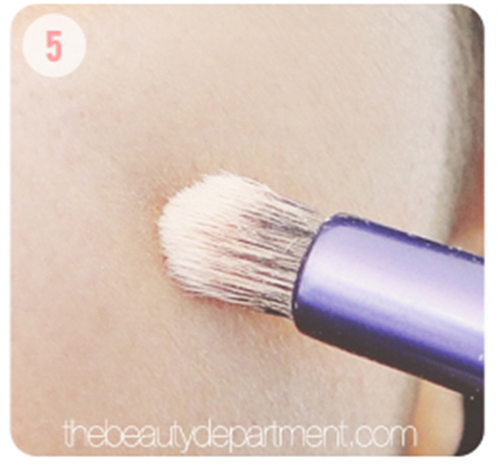 Mẹo che mụn nhanh gọn trong 10 giây - 5